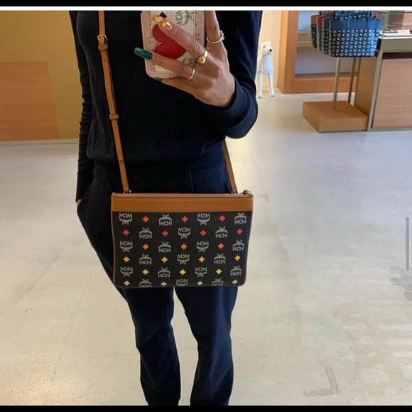 Limited stock! Price firm! MCM medium size crossbody pouch $480+ tax - Picture 7 of 12